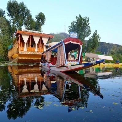 Green View Group Of Houseboats Hotel Srīnagar Exterior foto